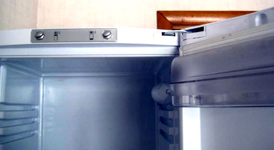 Перевесить двери холодильника в Домодедово | Вызов мастера по холодильникам на дом